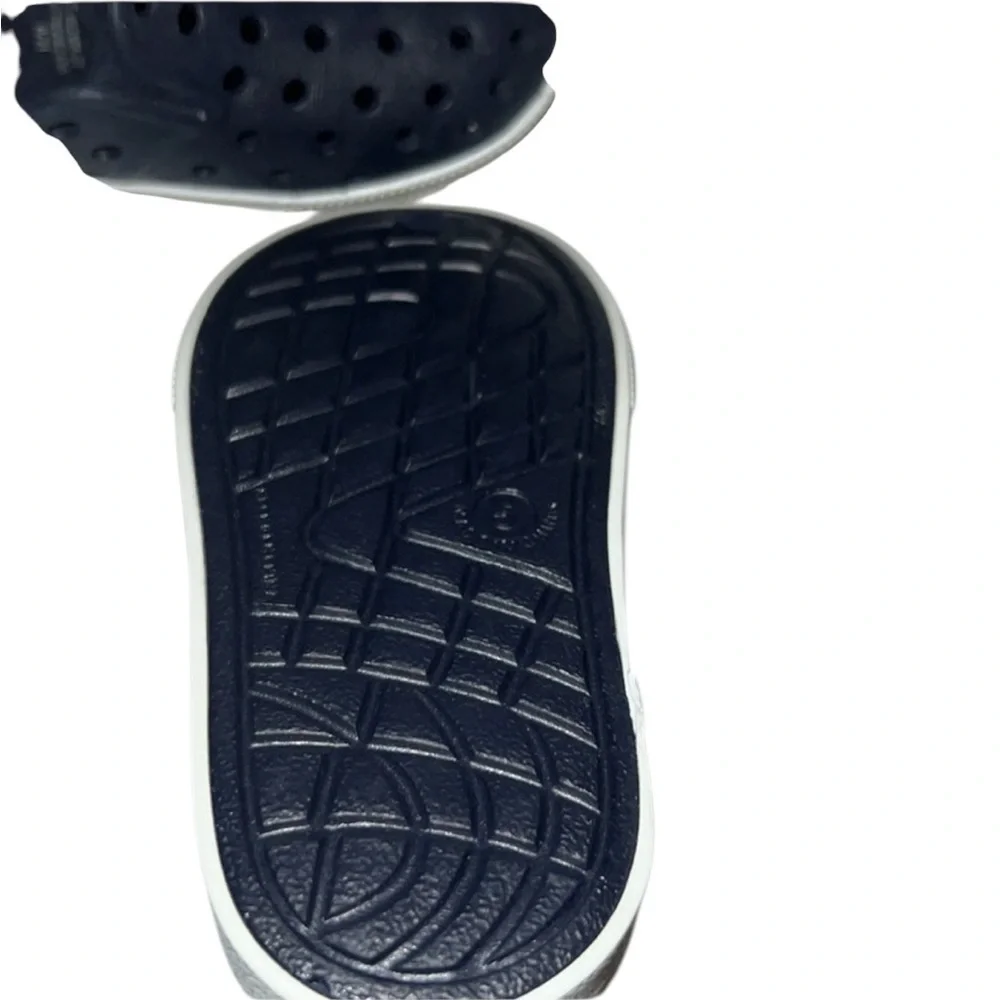 Old Navy Kids Shoes in Black and White